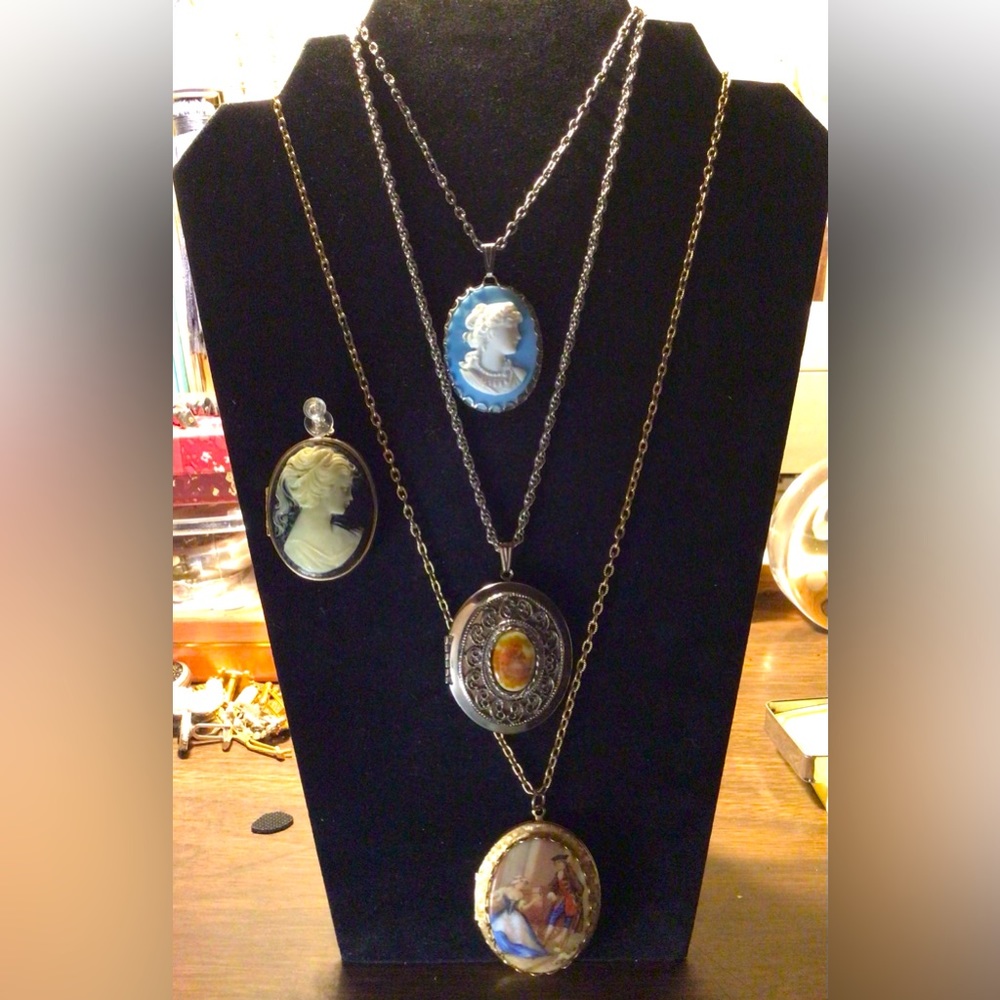 Cameos Lot of 4 Vintage